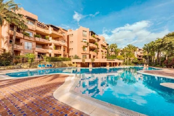 Homes For Sale in Oasis de Marbella. | LuxuryForSale.Properties, Luxury Real Estate For Sale & Rent.