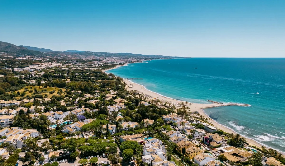 the golden mile of marbella